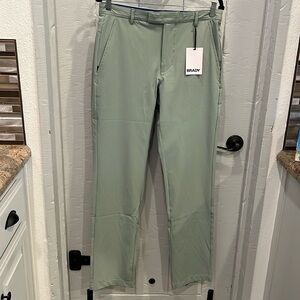 NWT Brady Men’s Zero Weight Golf Pants In Sage Green